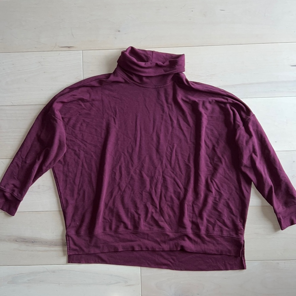 Women’s Victoria’s Secret PINK Lightweight Sweatshirt Size M